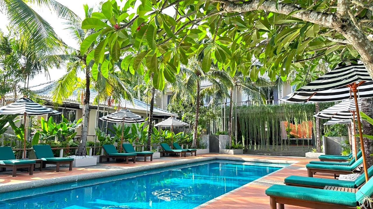 Signature Phuket Resort Chalong Exterior photo