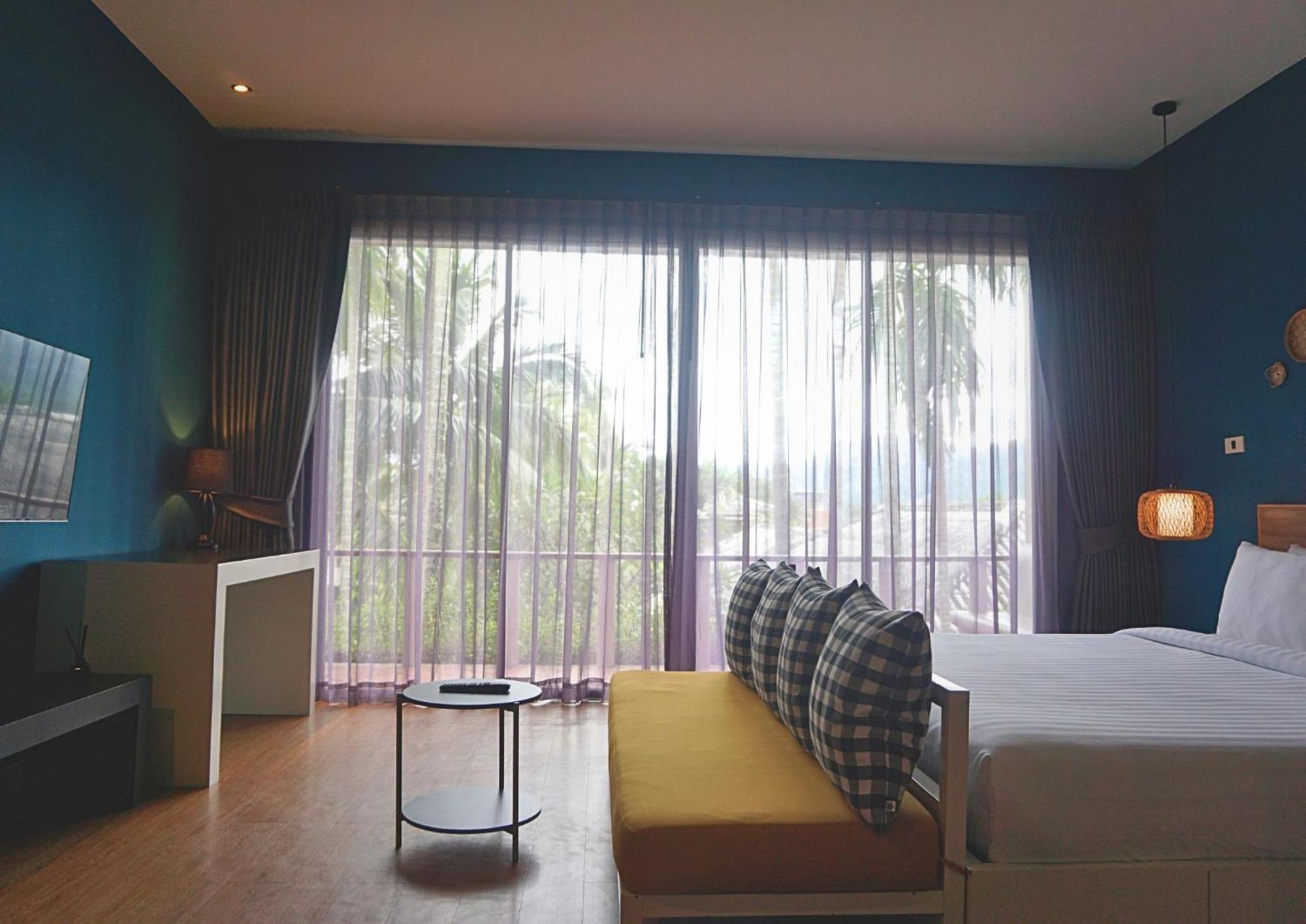Signature Phuket Resort Chalong Exterior photo