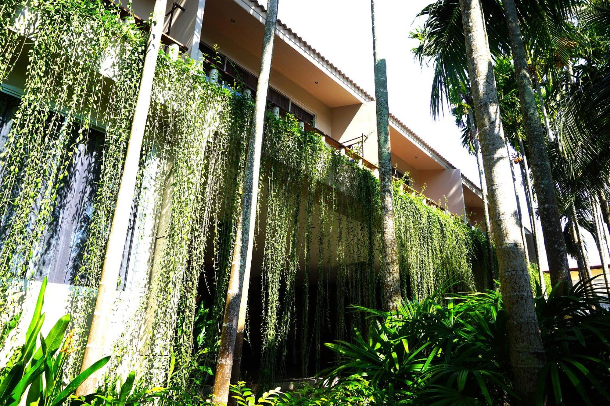 Signature Phuket Resort Chalong Exterior photo
