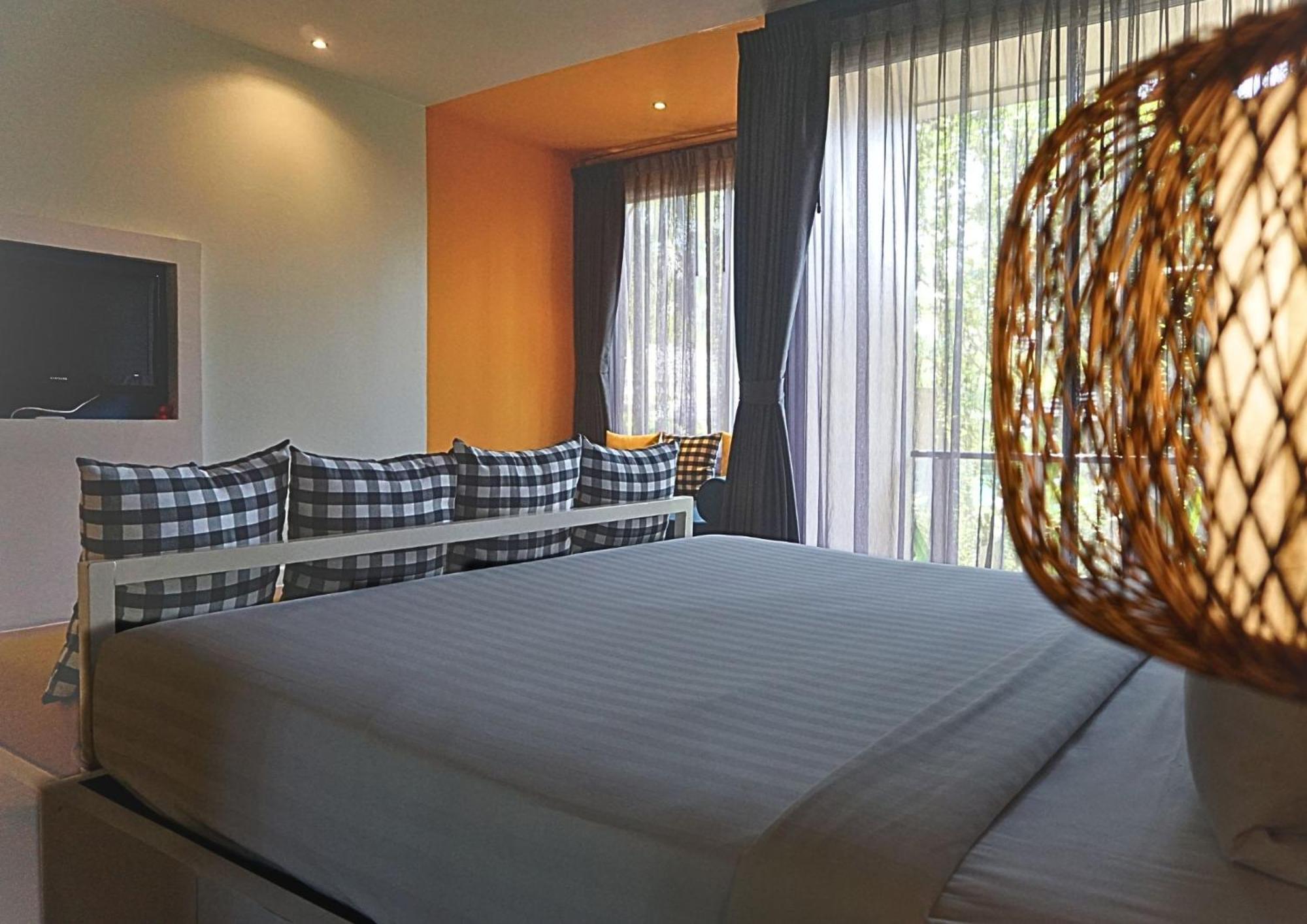 Signature Phuket Resort Chalong Exterior photo